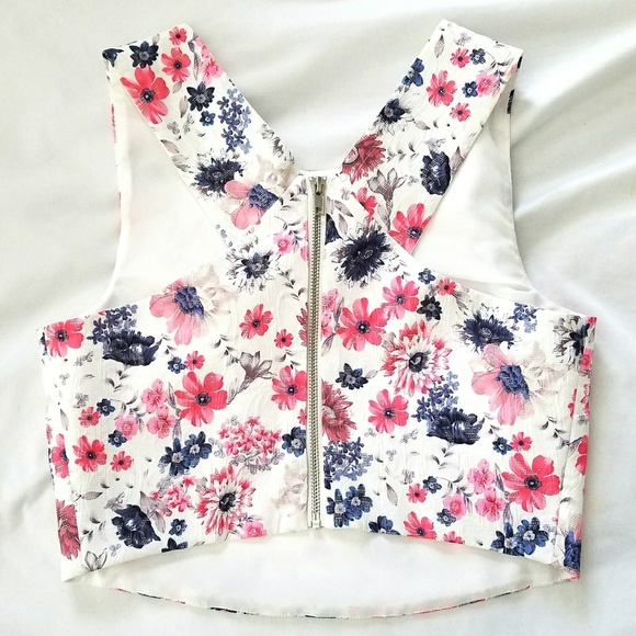 NWOT Crop Top - Picture 2 of 5